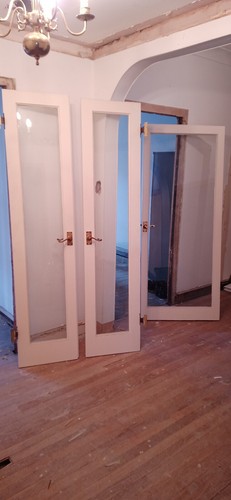 Single glass door